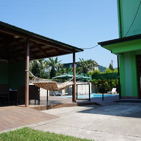 Villa Qero Батуми Екстериор снимка