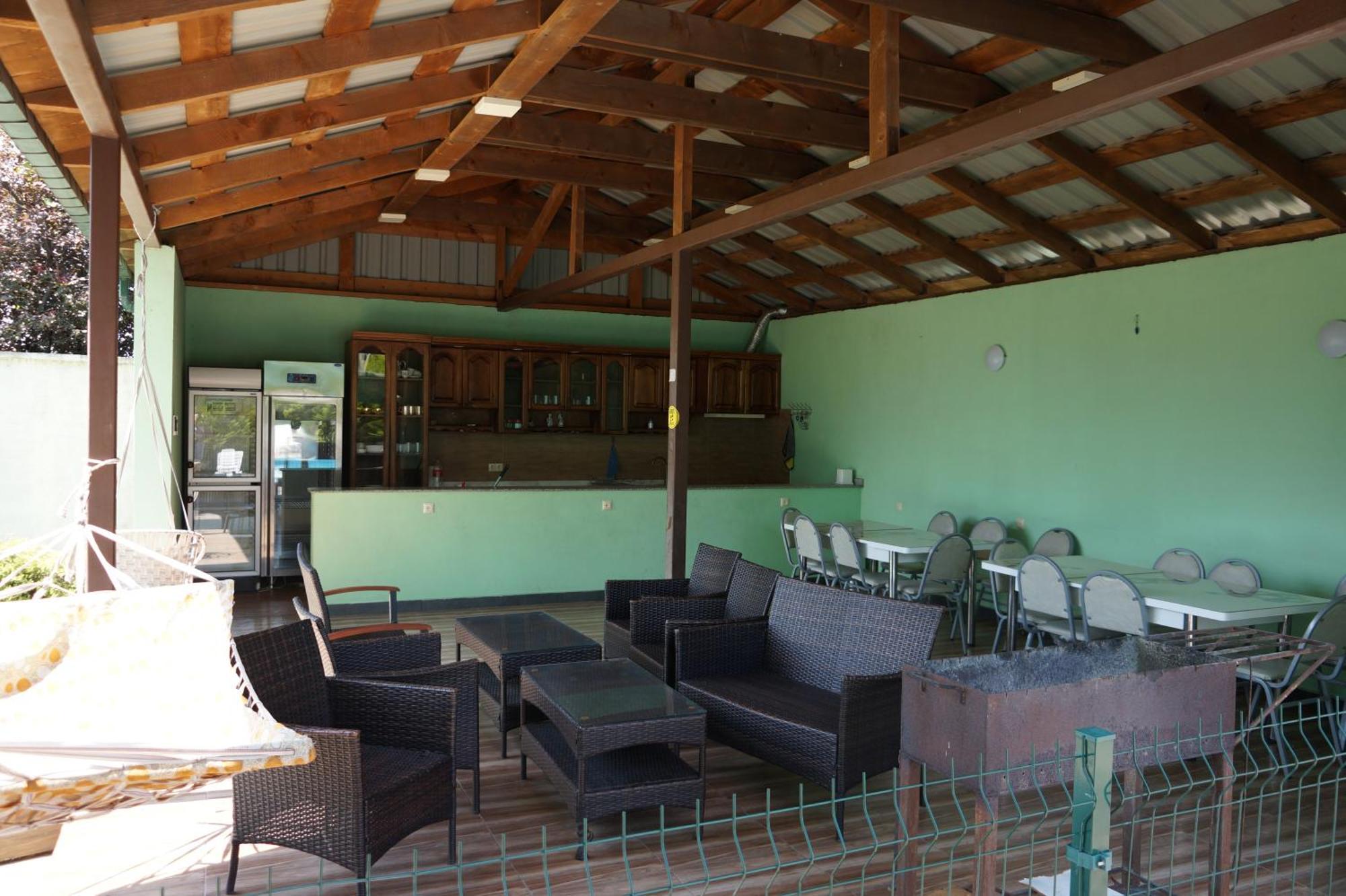 Villa Qero Батуми Екстериор снимка