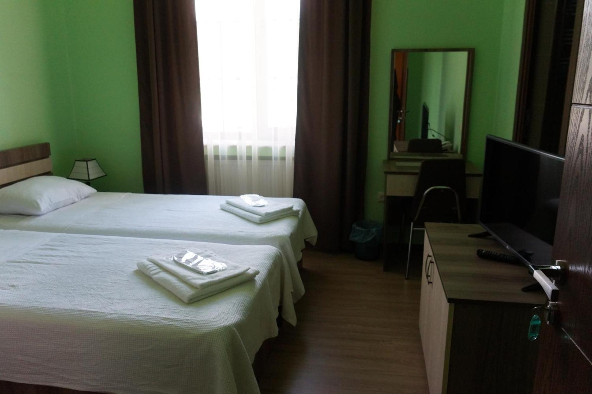 Villa Qero Батуми Екстериор снимка