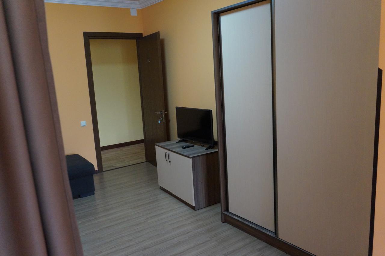 Villa Qero Батуми Екстериор снимка